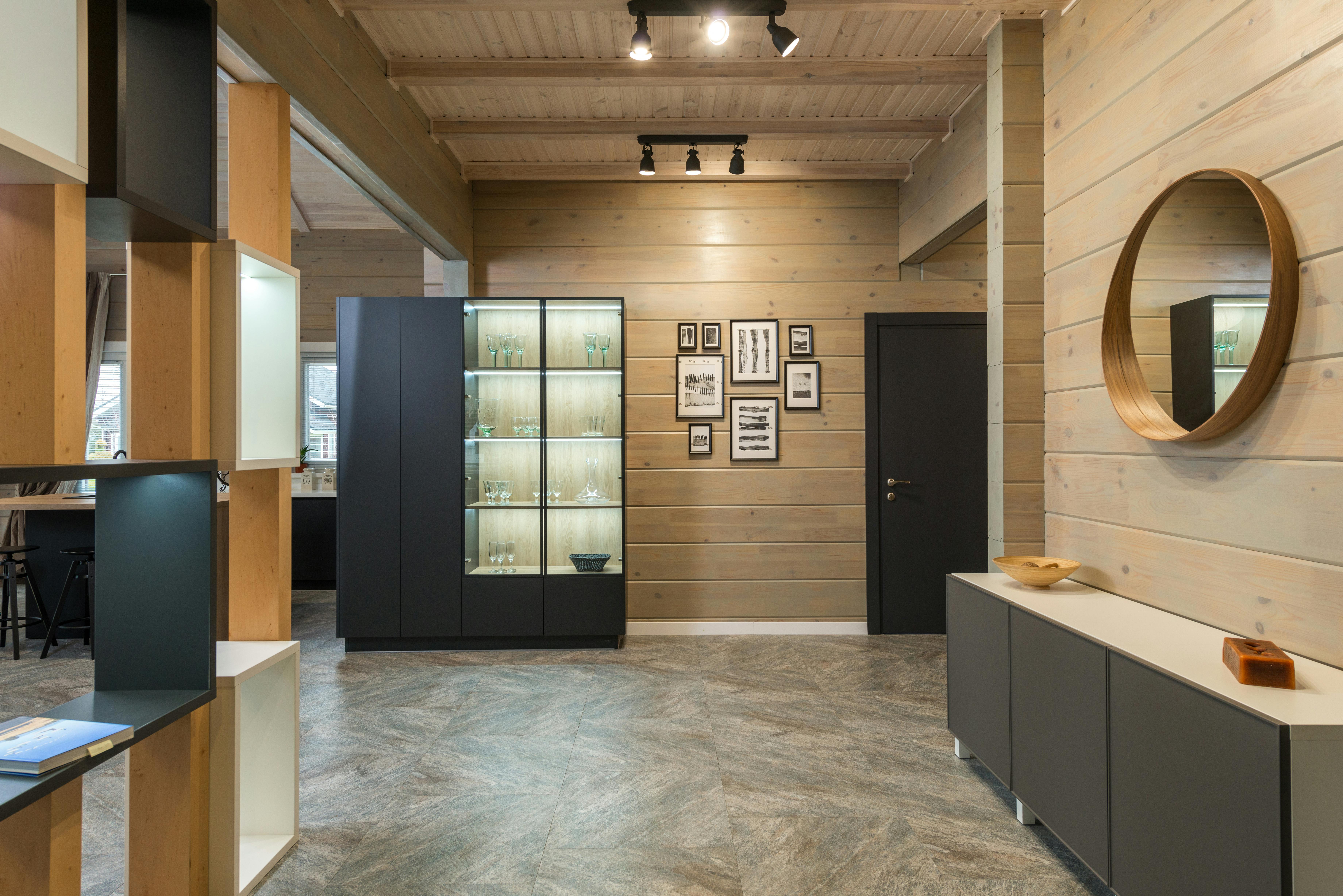FLOORING